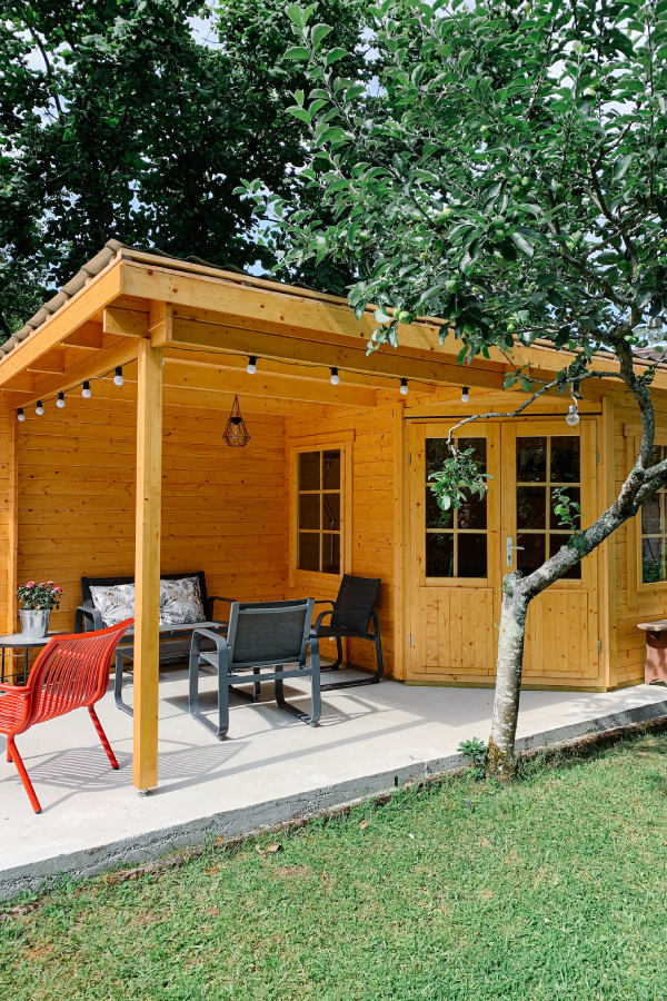 Abrigos-de-jardim-por-estilo-estruturas-tradicionais-e-espaçosas